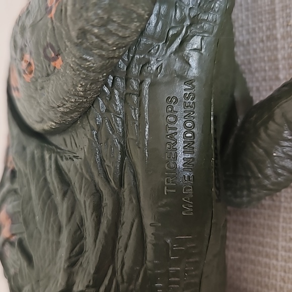Vintage Triceratops Toy Figure - Picture 5 of 8